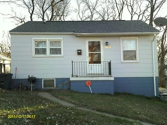 8946 Higginson Dr photo 1