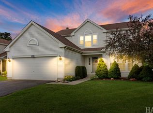 2164 W Waterford Ct, Round Lake, IL 60073