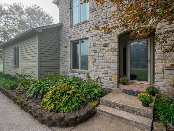 2nd image of 5031 Highlands Dr