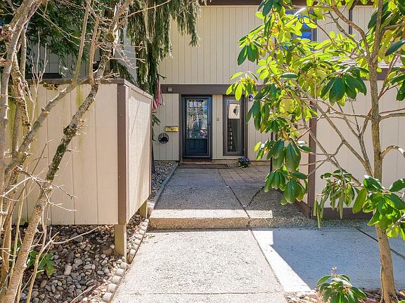 4th image of 11 Eden Roc