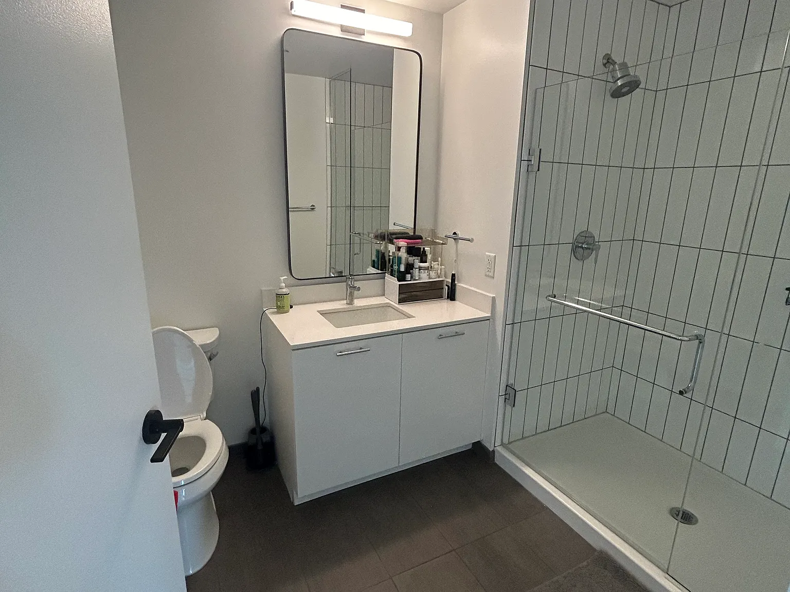 2 bed, 1200 sqft, $4,487 — Photo 4