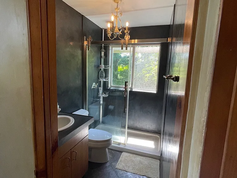 Bathroom (1)