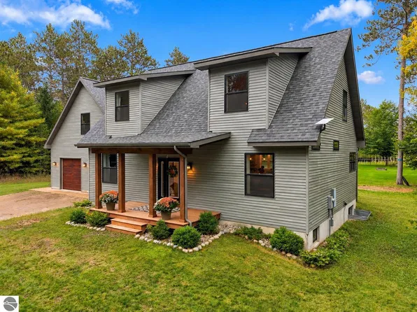 3504 Bowerman Rd, Kingsley, MI 49649