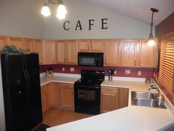 tons of cabinet space