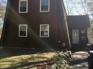 23 Laurel Dr, Glocester, RI 02814