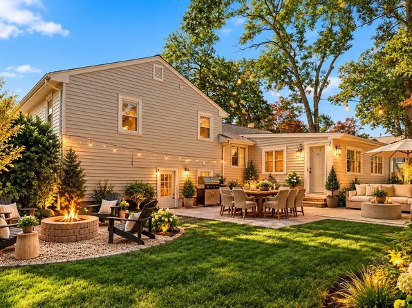 11 Imrie St, Randolph, MA 02368