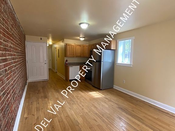 2nd image of 128 S 45th St Floor 3