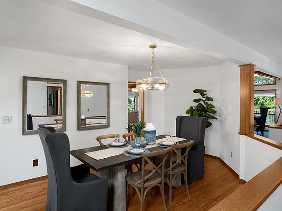 5th image of 1835 San Ramon Way