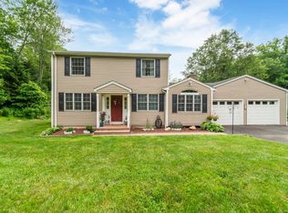 55 Pinesbridge Rd, Oxford, CT 06478