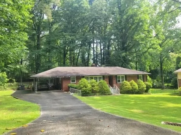 2605 Woodhaven Cir, East Pt, GA 30344