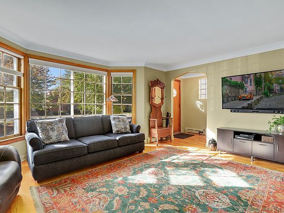 2nd image of 1829 N Oak Park Ave