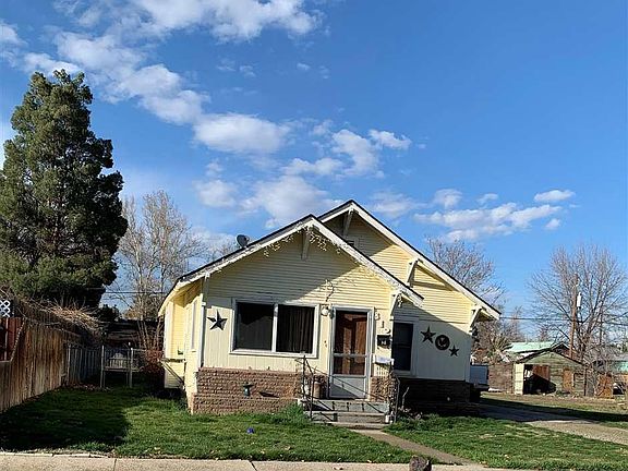2nd image of 812 E 1st St
