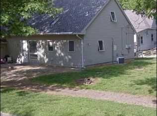 500 Laramie St APT B, Manhattan, KS 66502