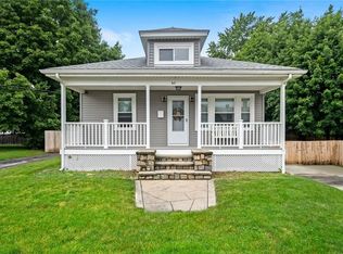 41 Fairmount Ave, Johnston, RI 02919