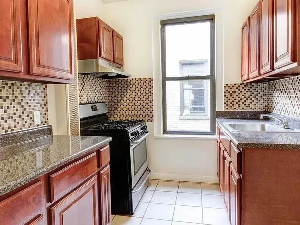712 West 176th Street image 1 of 6
