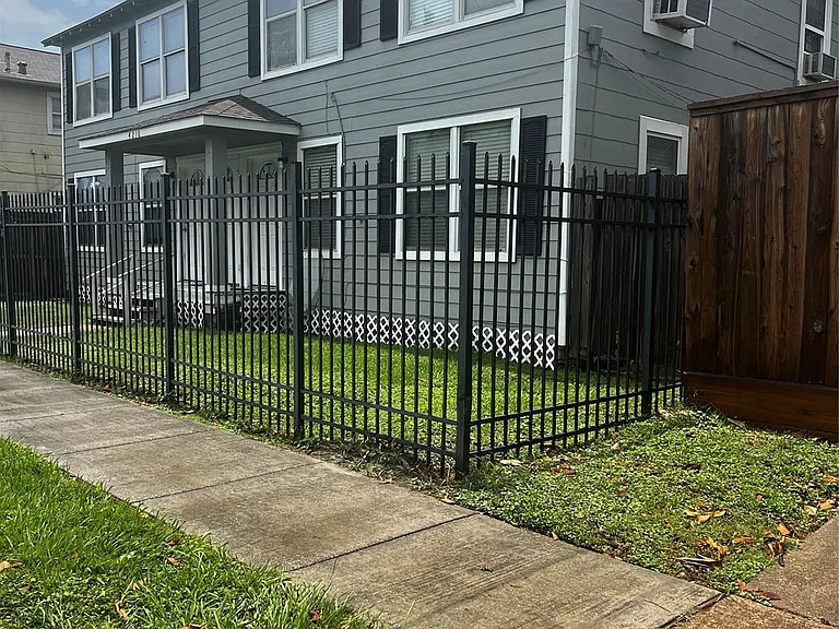 4210 Ennis St #3 — Photo 3