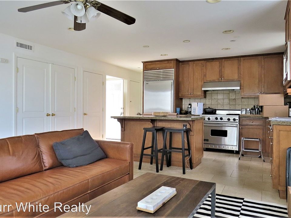 1st image of 128 1/2 36th St #2