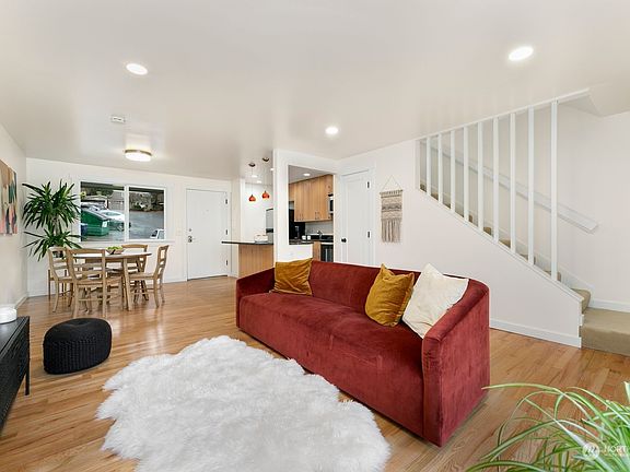 4th image of 10108 NE 68th Street #4