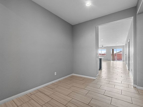 4th image of 10823 Niobrara Ave