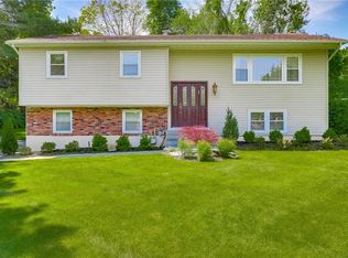 1 Fairway Oval, Spring Valley, NY 10977