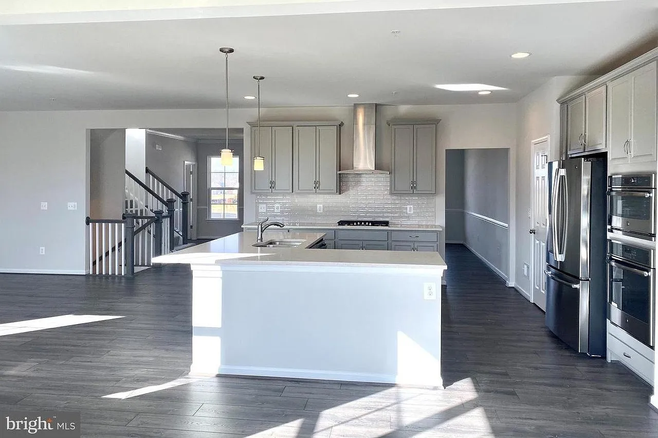 18250 Thunderbolt Rd — Photo 4