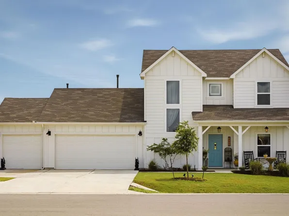 241 Konrad Creek Dr, Lockhart, TX 78644