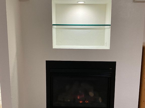 2nd image of 3000B Pierce St #3000B