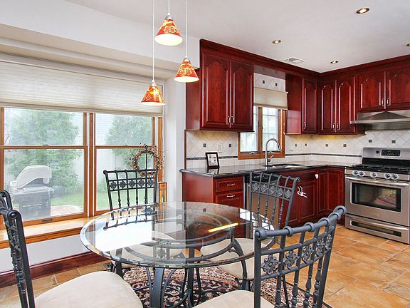 Breakfast Room