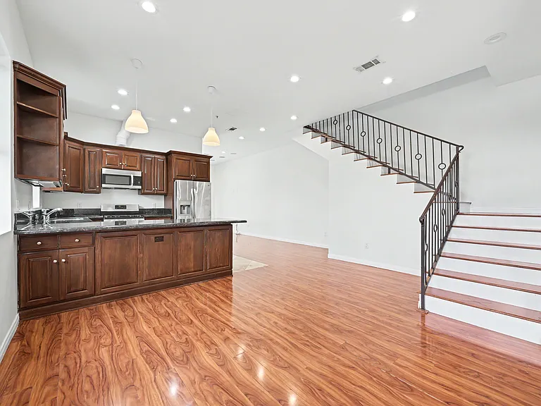 6069 Horner St #3 — Photo 15