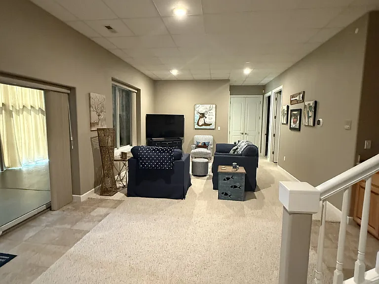 102 Stoneridge Est — Photo 10