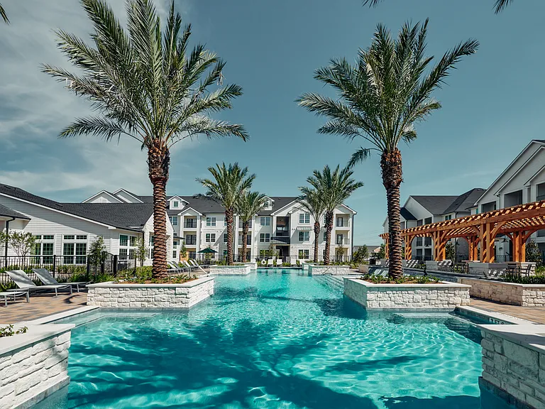 Stonegrove Fall Creek Apartments Pool