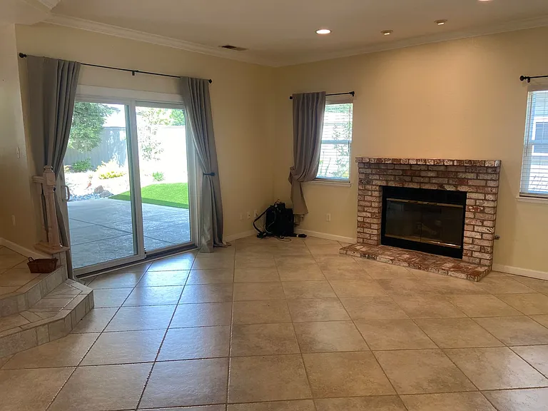 264 Thorndike Way — Photo 15