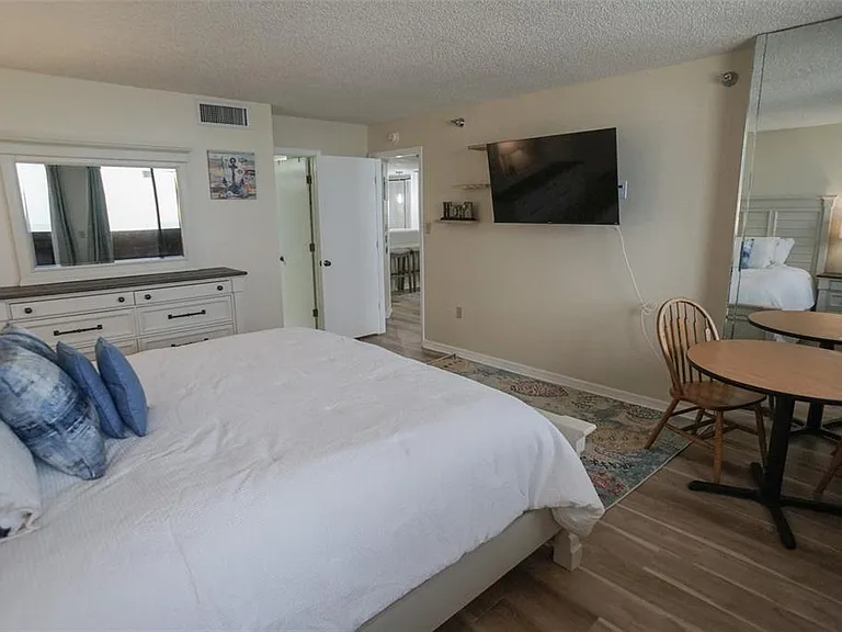 1290 Gulf Blvd #1406 — Photo 24