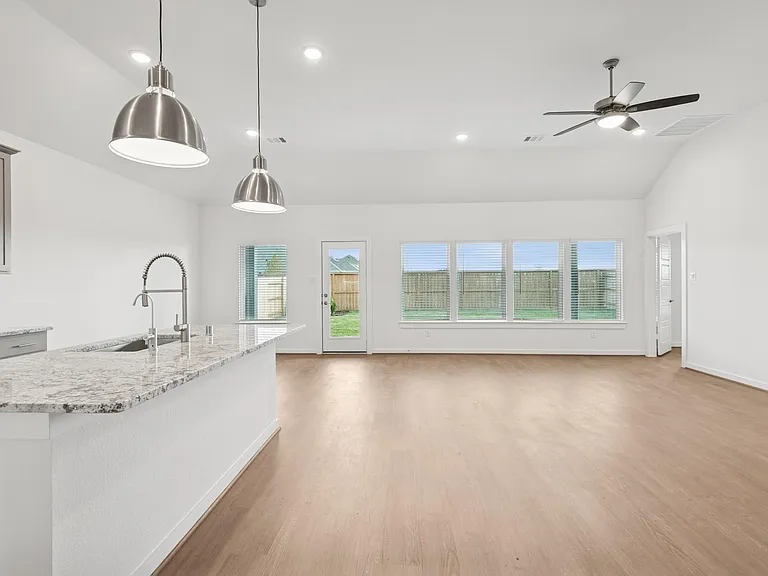 32215 Sunbeam Dr — Photo 4