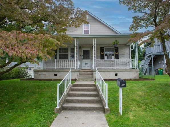 222 S Walnut St, Macungie, PA 18062