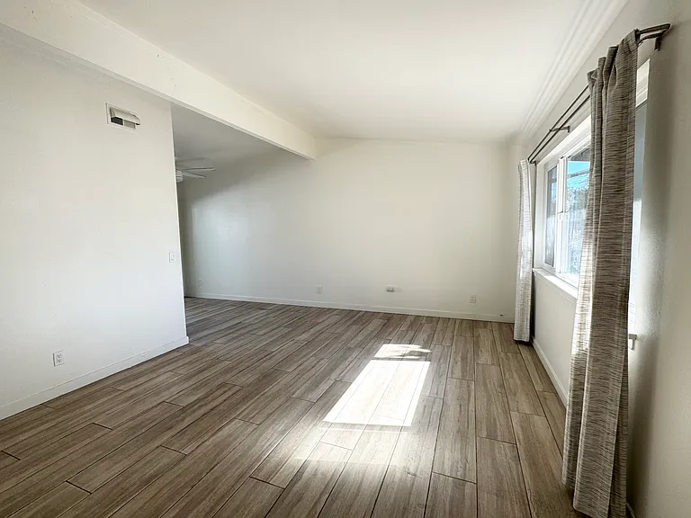 923 Regal Rd #923 — Photo 14