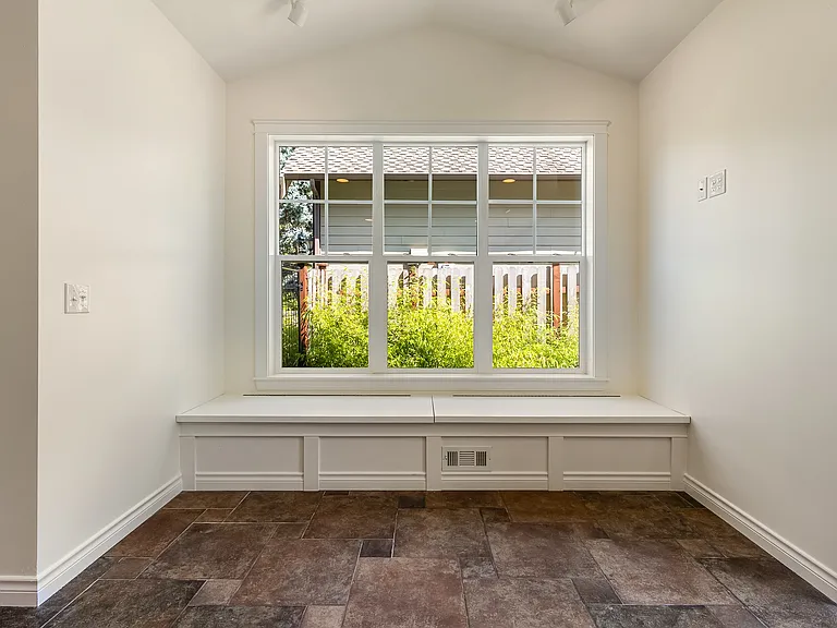 1007 Brookings Pl — Photo 7