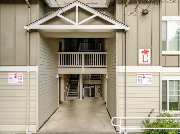 6298 SW Grand Oaks Dr APT E103, Corvallis, OR 97333