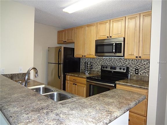3rd image of 9481 Highland Oak Dr Unit 1415