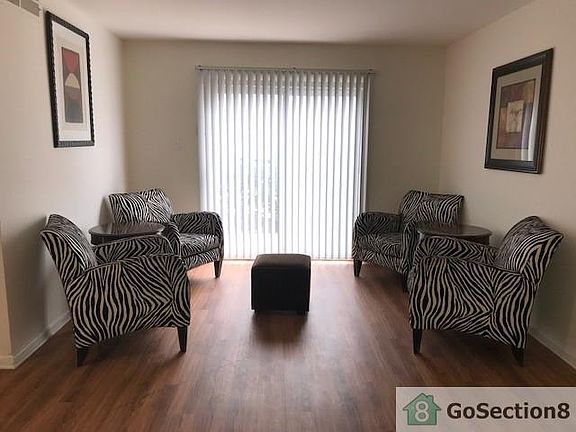 5th image of 4100 Wadsworth Ct APT 204