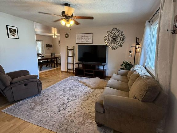 2nd image of 501 138th St