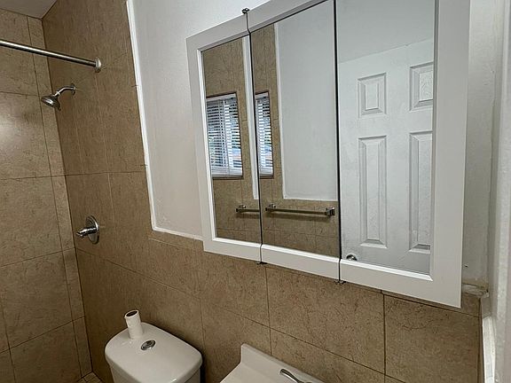 4th image of 7504 Garfield St #1