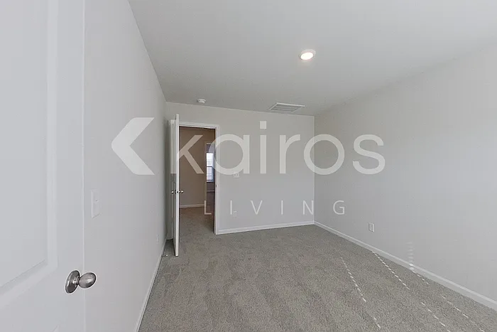 2441 Banyan Cir — Photo 20