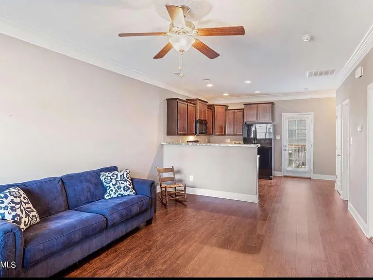 2318 Denham Way — Photo 19