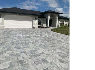 513 SE 13th St, Cape Coral, FL 33990