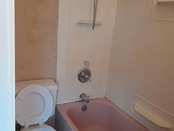 4th image of 232 Highland St Floor 1