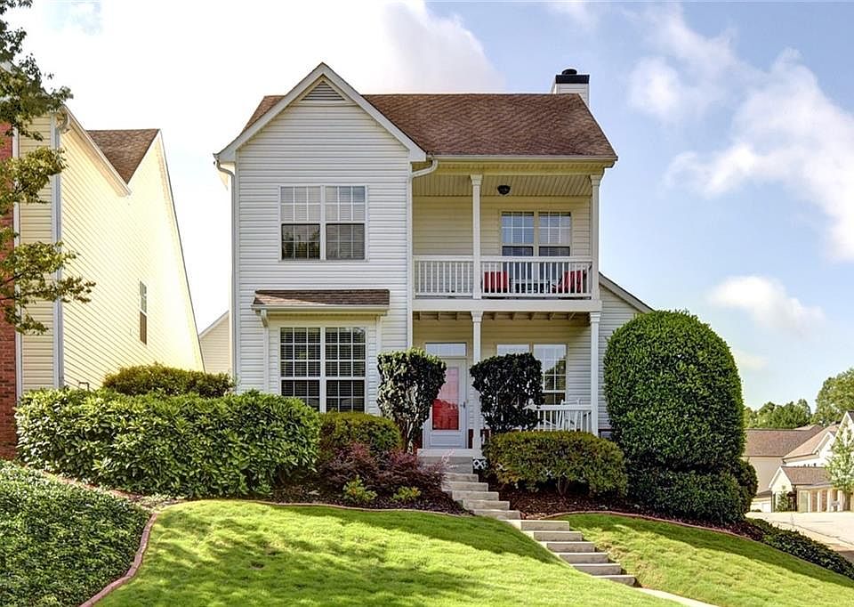 1st image of 70 Village Green Cir SE