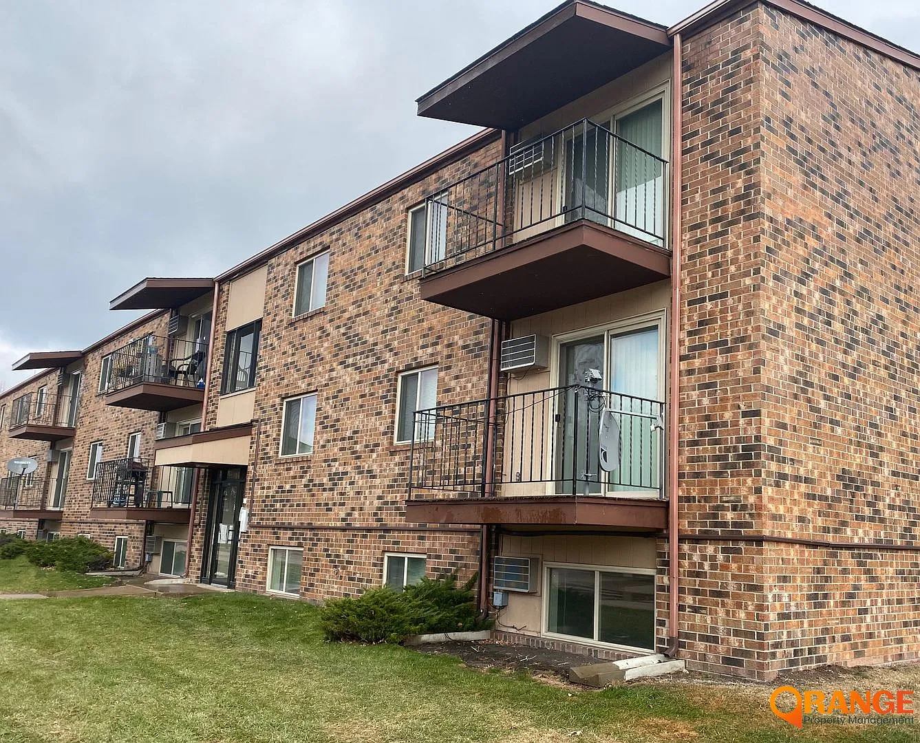 Concord Apartments — Photo 1