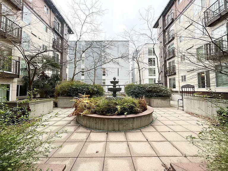 323 Queen Anne Ave N #316 — Photo 24