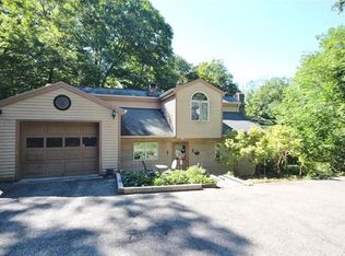 31 Laurelton Rd, Mount Kisco, NY 10549